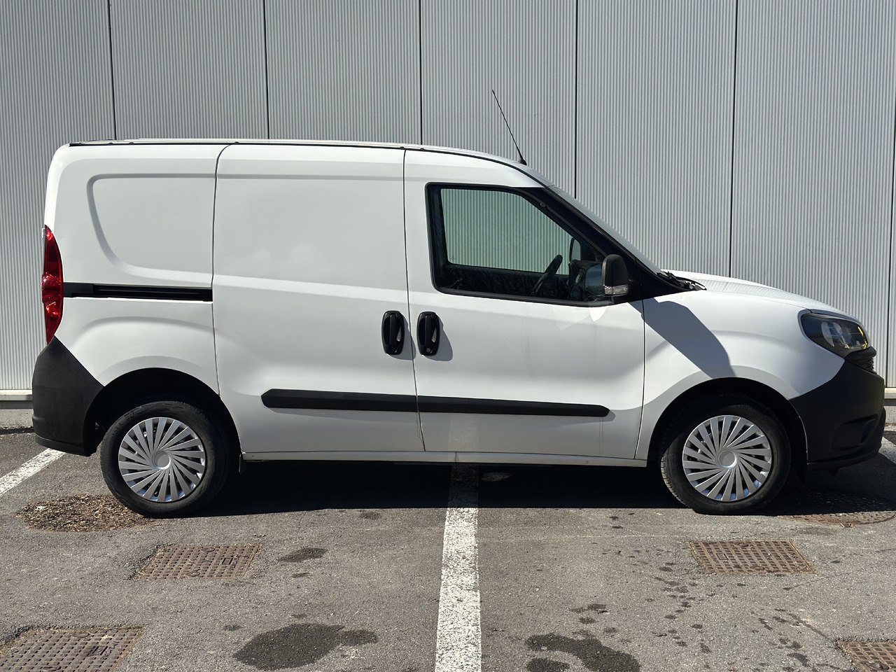 Mali kombi Fiat Doblo: slika 6