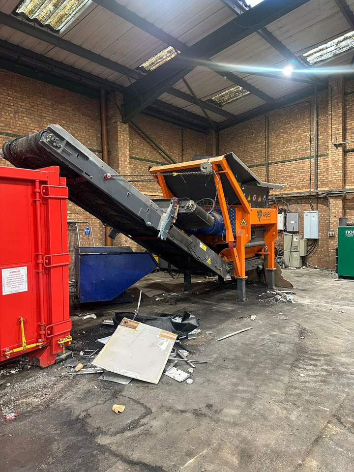 Arjes 250 E-PU Power Unit - Industrijski šreder: slika 2 Arjes 250 E-PU Power Unit - Industrijski šreder: slika 2