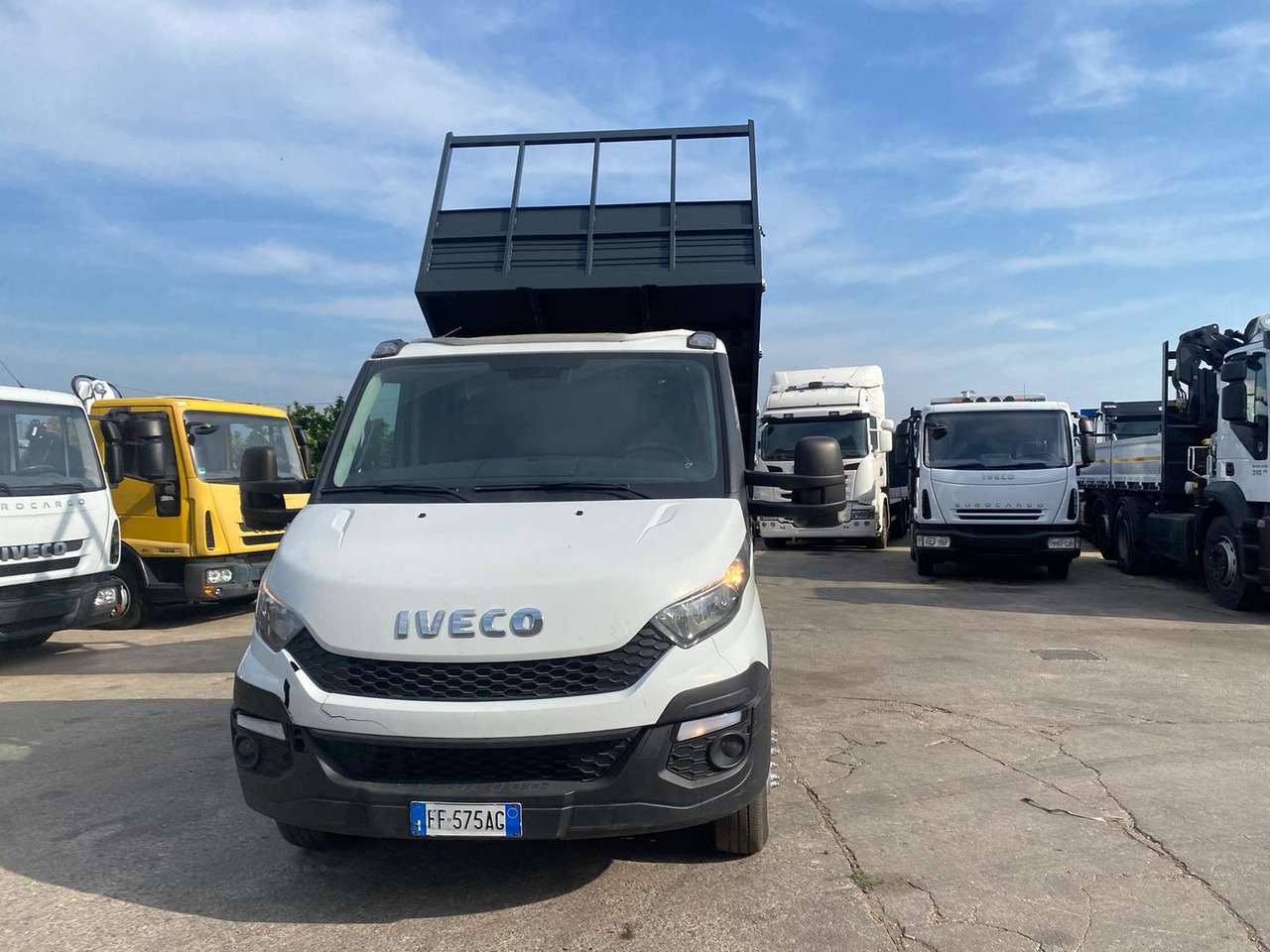IVECO DAILY 35C17 - Istovarivač: slika 3 IVECO DAILY 35C17 - Istovarivač: slika 3