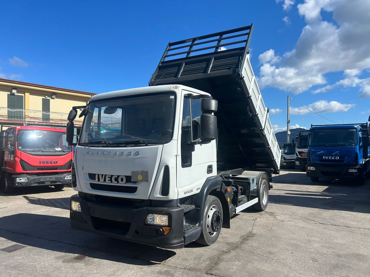IVECO EUROCARGO 120E25 - Istovarivač: slika 4 IVECO EUROCARGO 120E25 - Istovarivač: slika 4