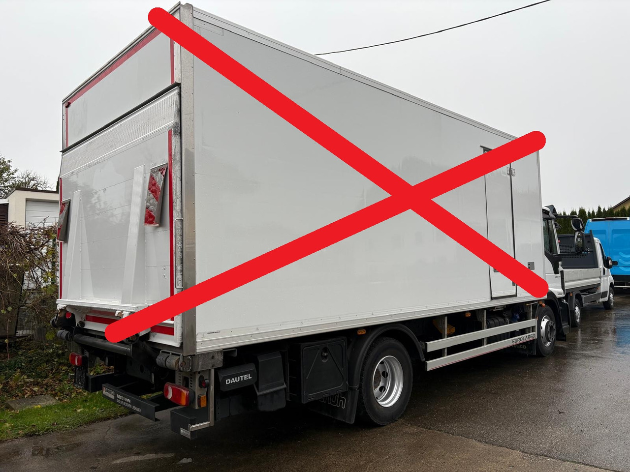 IVECO EUROCARGO 140-250 - Kamion sa golom šasijom i zatvorenom kabinom: slika 3 IVECO EUROCARGO 140-250 - Kamion sa golom šasijom i zatvorenom kabinom: slika 3