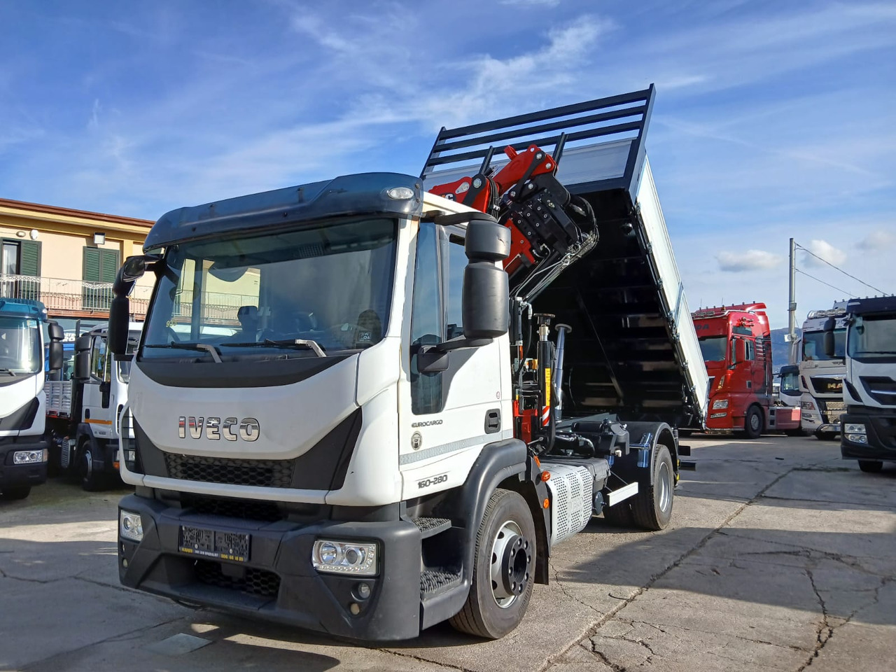 IVECO EUROCARGO 160-280 - Kamion sa dizalicom: slika 2 IVECO EUROCARGO 160-280 - Kamion sa dizalicom: slika 2