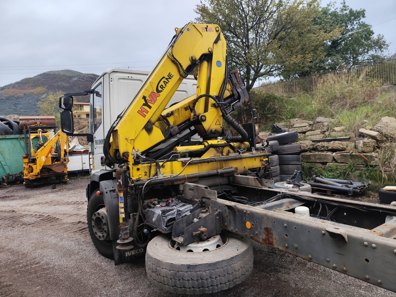 IVECO EUROCARGO 180E25 - Kamion sa dizalicom, Kamion sa dizalicom: slika 2 IVECO EUROCARGO 180E25 - Kamion sa dizalicom, Kamion sa dizalicom: slika 2