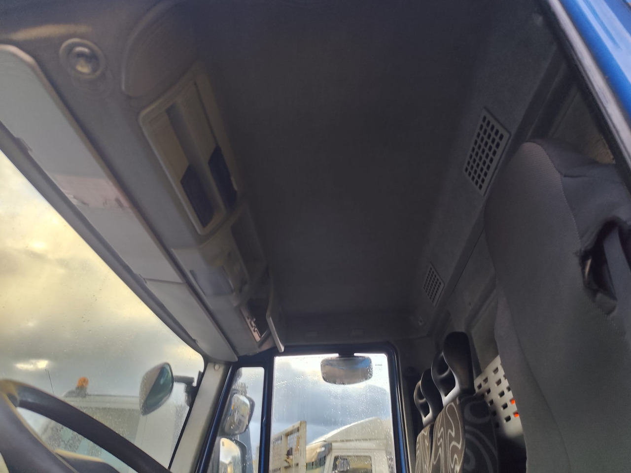 IVECO EUROCARGO 190EL28 - Kamion sa golom šasijom i zatvorenom kabinom: slika 3 IVECO EUROCARGO 190EL28 - Kamion sa golom šasijom i zatvorenom kabinom: slika 3