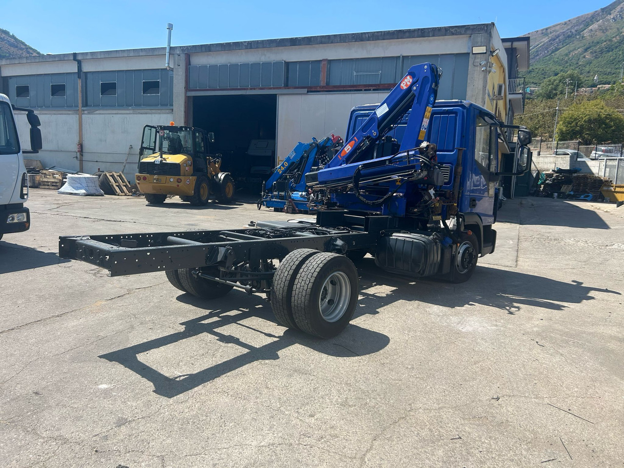 Kamion sa dizalicom IVECO EUROCARGO 75-160: slika 14