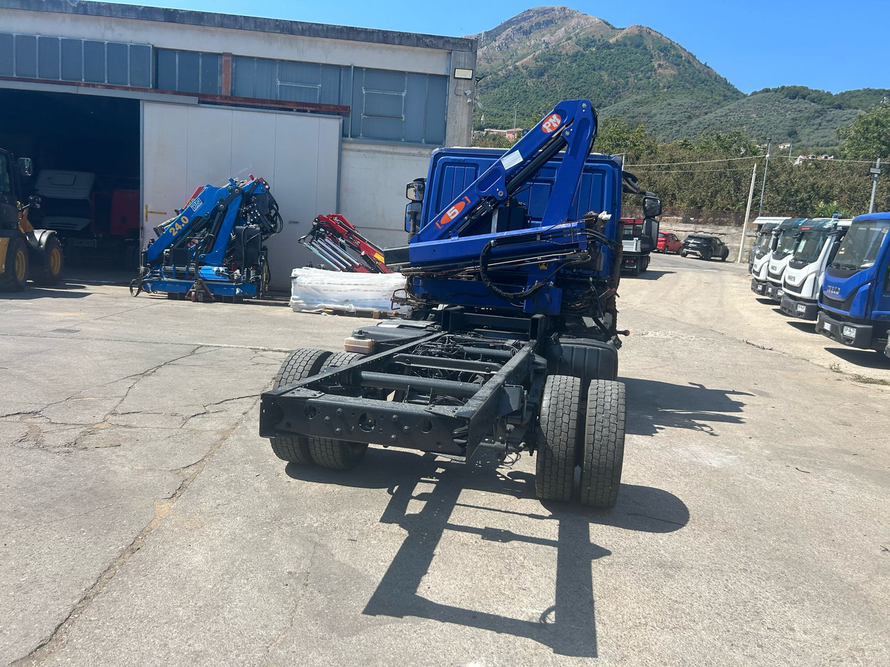 Kamion sa dizalicom IVECO EUROCARGO 75-160: slika 16