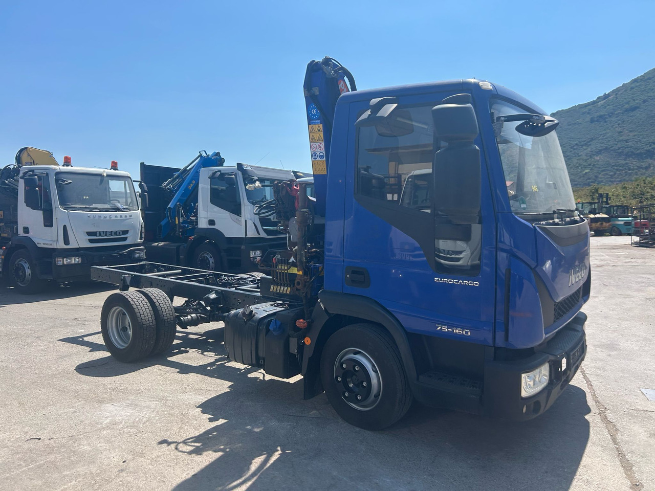 Kamion sa dizalicom IVECO EUROCARGO 75-160: slika 10
