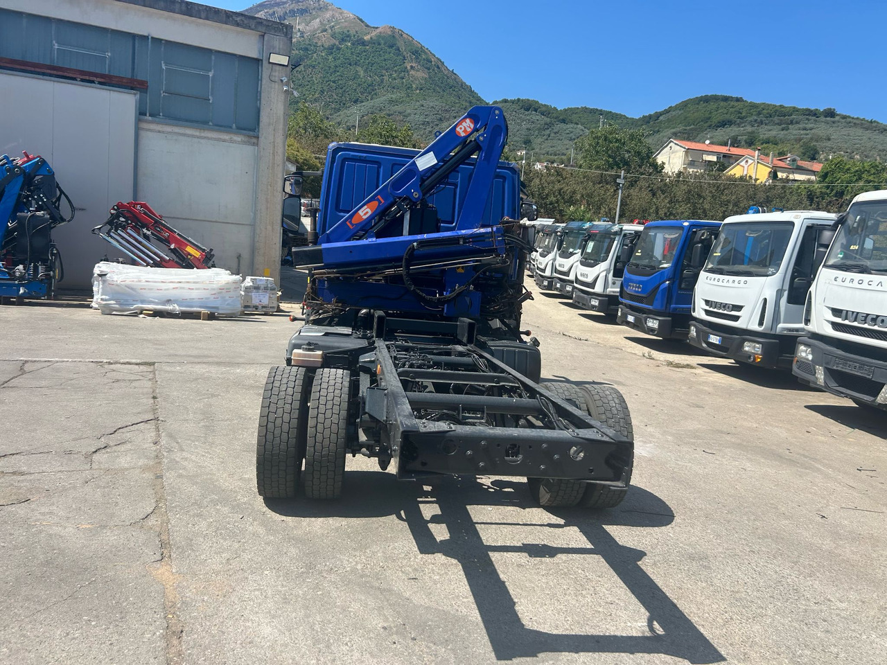Kamion sa dizalicom IVECO EUROCARGO 75-160: slika 17