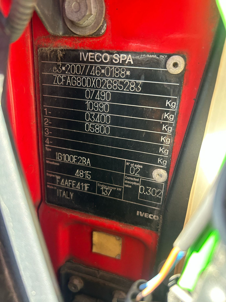 IVECO EUROCARGO 80-190 - Kamion sa golom šasijom i zatvorenom kabinom: slika 2 IVECO EUROCARGO 80-190 - Kamion sa golom šasijom i zatvorenom kabinom: slika 2