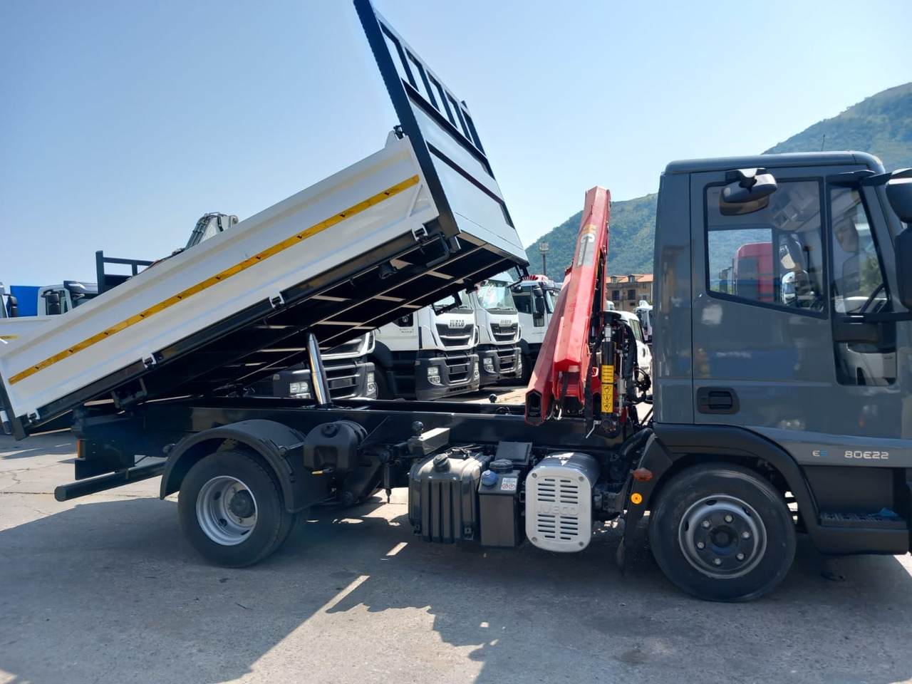 Kamion sa dizalicom, Istovarivač IVECO EUROCARGO 80E22: slika 20 Kamion sa dizalicom, Istovarivač IVECO EUROCARGO 80E22: slika 20