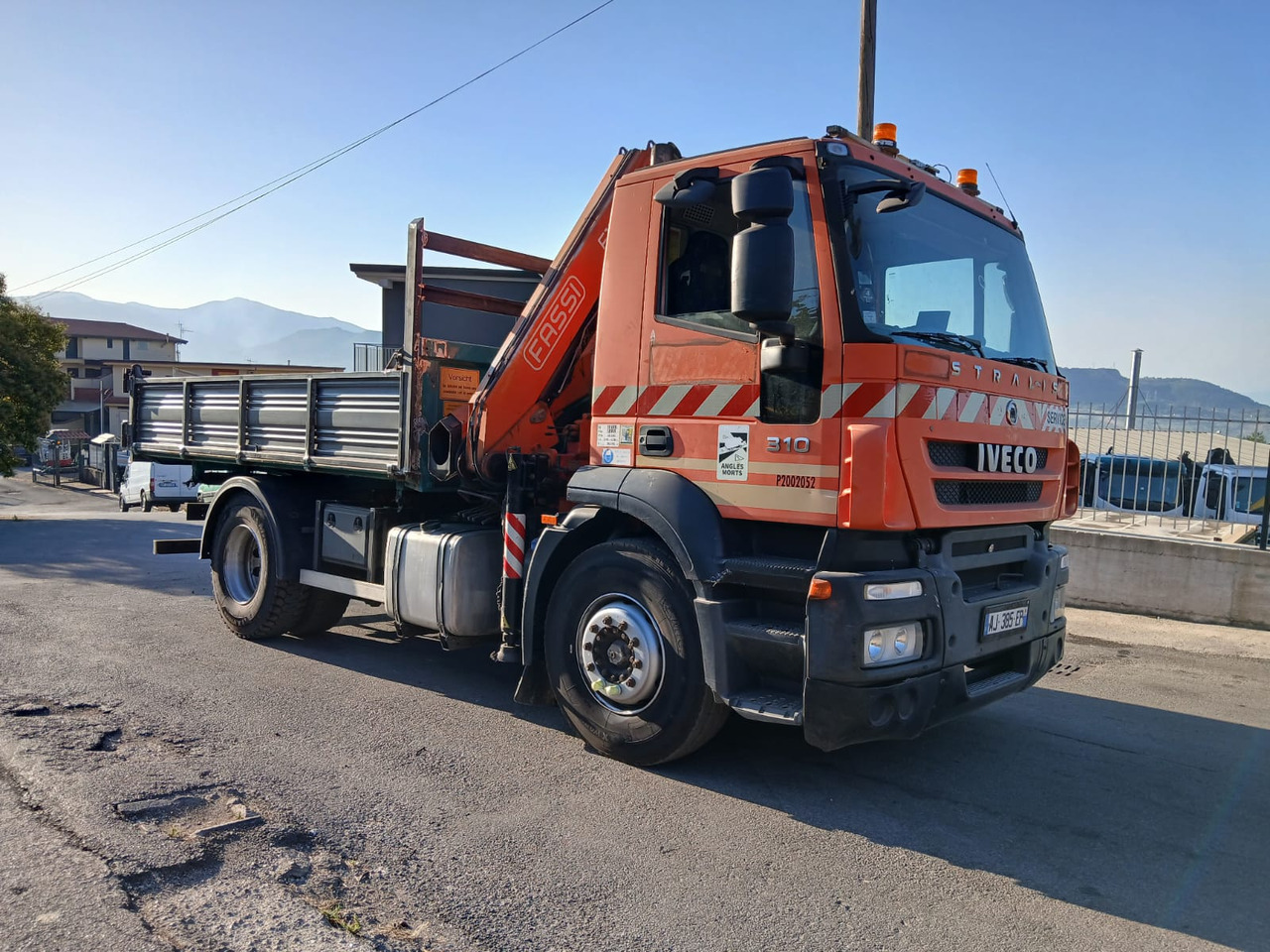 IVECO STRALIS 190S31 - Kamion sa dizalicom, Istovarivač: slika 1 IVECO STRALIS 190S31 - Kamion sa dizalicom, Istovarivač: slika 1