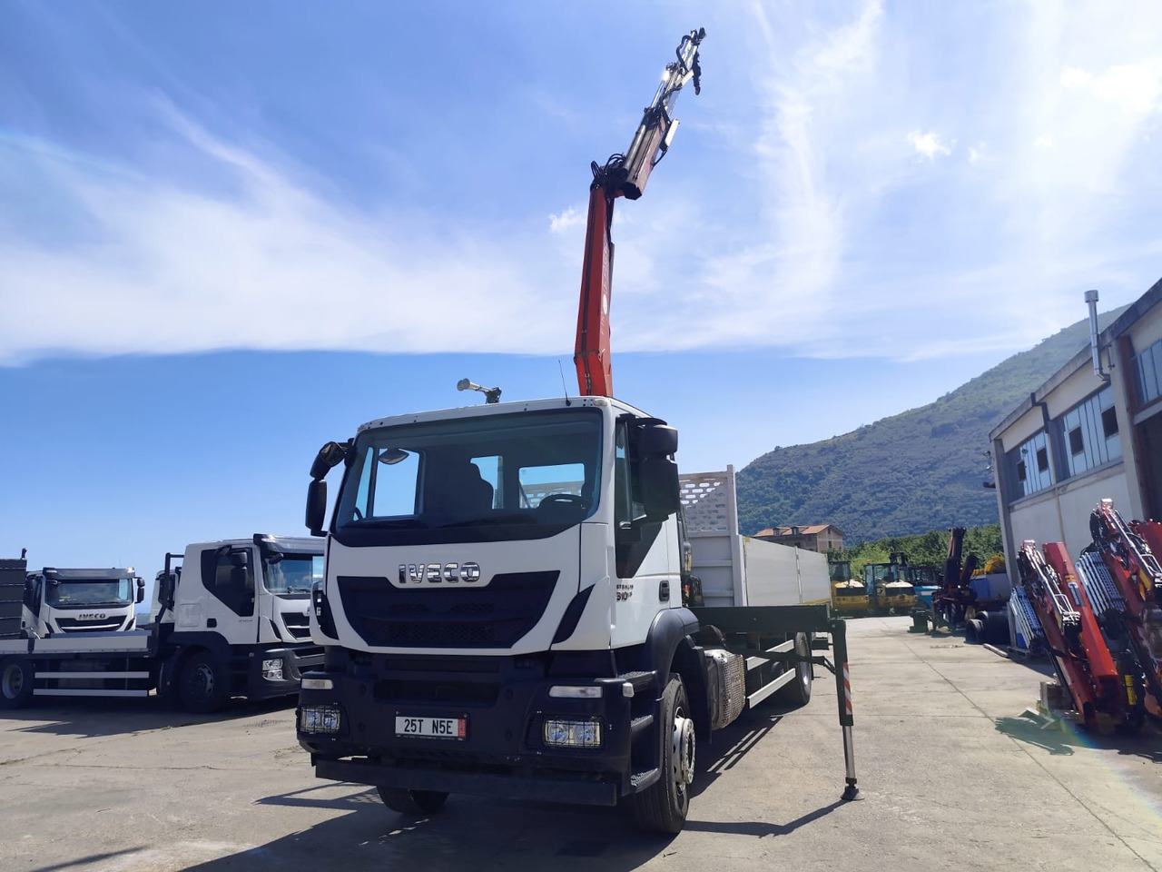 IVECO STRALIS 190S31 - Kamion sa dizalicom: slika 5 IVECO STRALIS 190S31 - Kamion sa dizalicom: slika 5