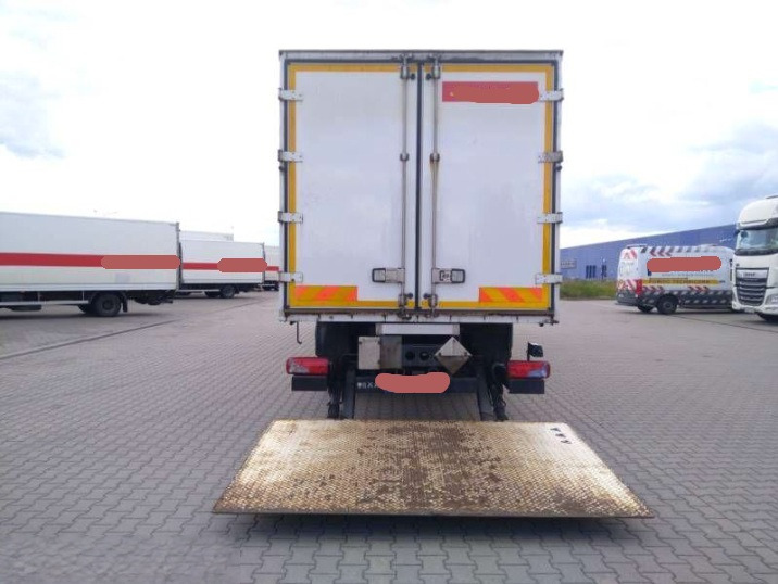 IVECO STRALIS AD 260S31 XP - Kamion sa zatvorenim sandukom: slika 4 IVECO STRALIS AD 260S31 XP - Kamion sa zatvorenim sandukom: slika 4