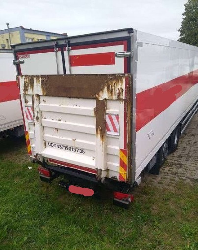 IVECO STRALIS AD 260S31 XP - Kamion sa golom šasijom i zatvorenom kabinom: slika 5 IVECO STRALIS AD 260S31 XP - Kamion sa golom šasijom i zatvorenom kabinom: slika 5