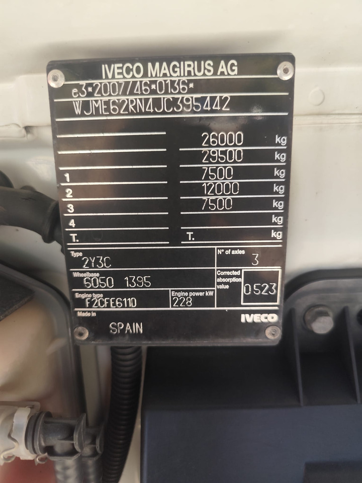 IVECO STRALIS AD 260S31 XP - Kamion sa dizalicom: slika 2 IVECO STRALIS AD 260S31 XP - Kamion sa dizalicom: slika 2