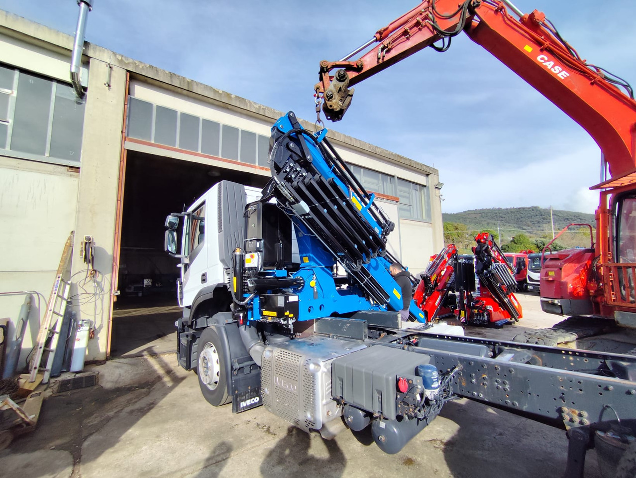 IVECO STRALIS AD 260S31 Y/P - Istovarivač, Kamion sa dizalicom: slika 3 IVECO STRALIS AD 260S31 Y/P - Istovarivač, Kamion sa dizalicom: slika 3