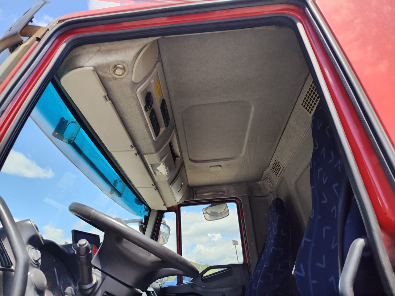 IVECO STRALIS CUBE 260S31 - Kamion sa tovarnim sandukom: slika 5 IVECO STRALIS CUBE 260S31 - Kamion sa tovarnim sandukom: slika 5