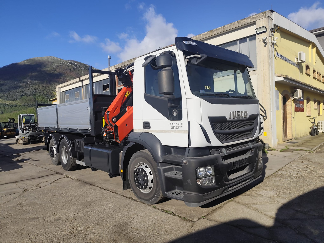 Kamion sa dizalicom, Istovarivač IVECO STRALIS CUBE 260S31: slika 44 Kamion sa dizalicom, Istovarivač IVECO STRALIS CUBE 260S31: slika 44