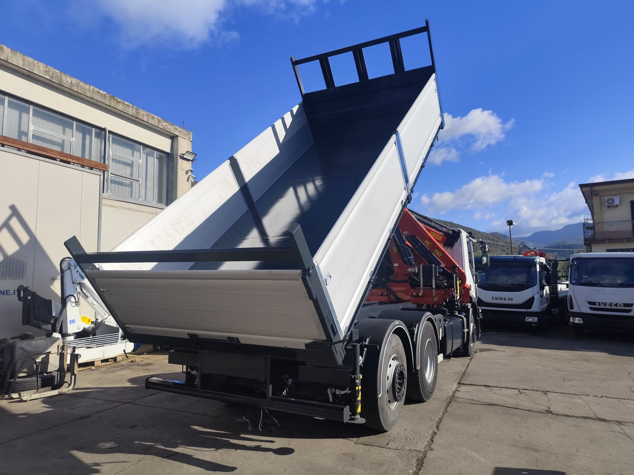 Kamion sa dizalicom, Istovarivač IVECO STRALIS CUBE 260S31: slika 7 Kamion sa dizalicom, Istovarivač IVECO STRALIS CUBE 260S31: slika 7