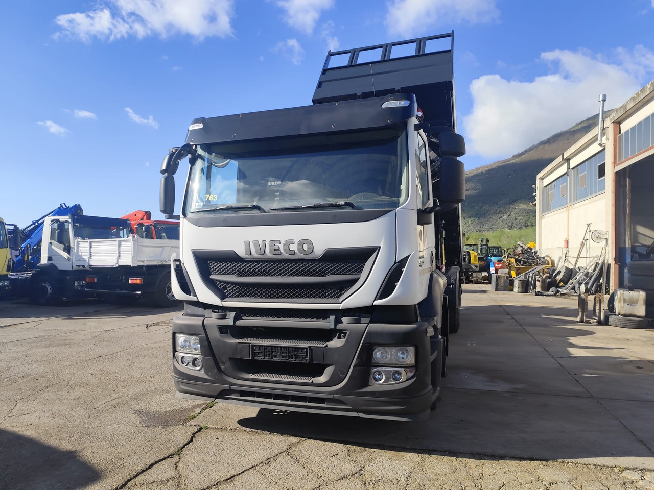 Kamion sa dizalicom, Istovarivač IVECO STRALIS CUBE 260S31: slika 13 Kamion sa dizalicom, Istovarivač IVECO STRALIS CUBE 260S31: slika 13