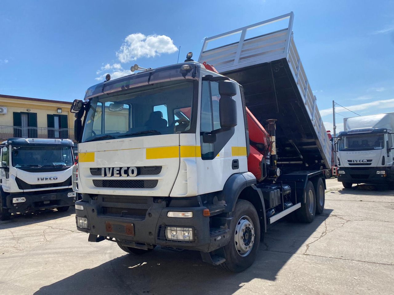 Kamion sa dizalicom IVECO TRAKKER 260T36: slika 29