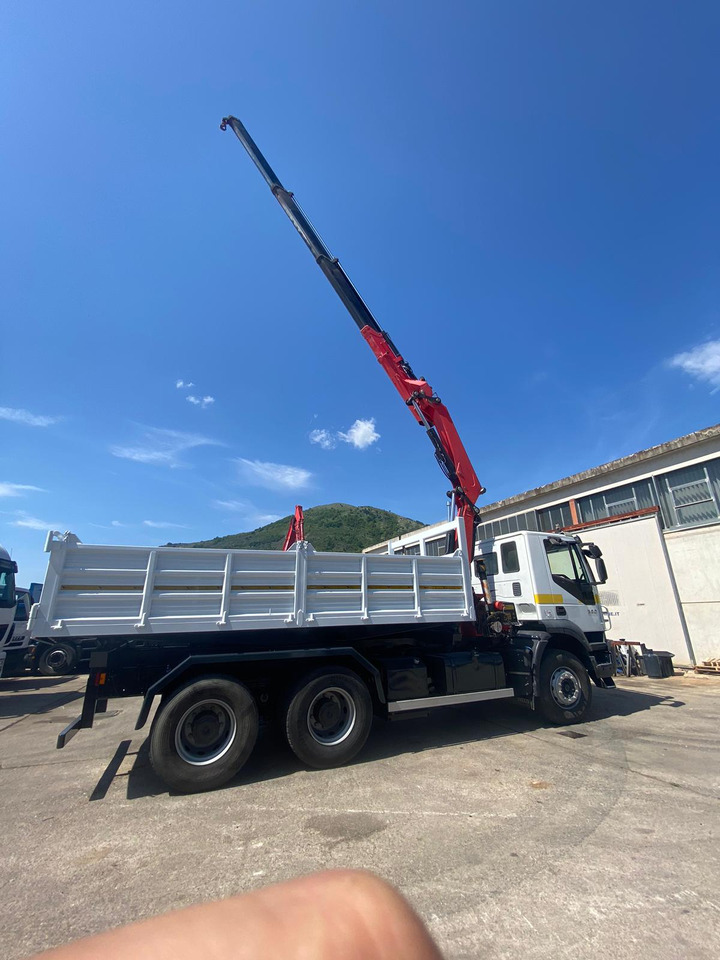 Kamion sa dizalicom IVECO TRAKKER 260T36: slika 20