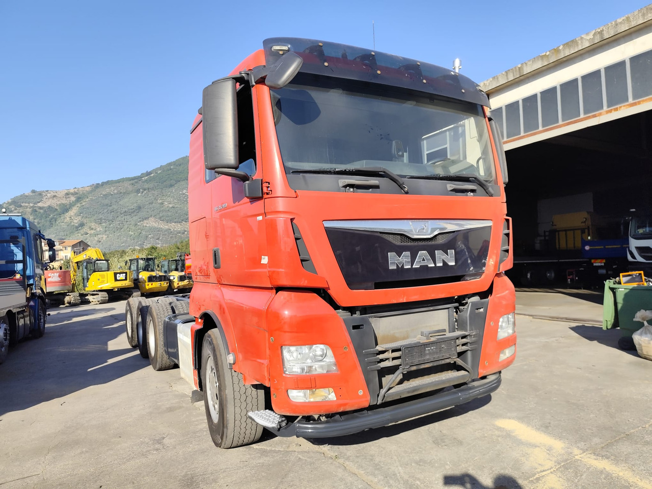 MAN TGS 35.480 - Kamion sa tovarnim sandukom: slika 1 MAN TGS 35.480 - Kamion sa tovarnim sandukom: slika 1
