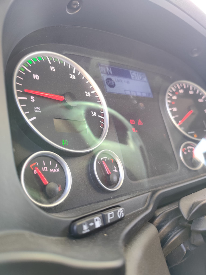 Lizing MAN TGS 35.480 MAN TGS 35.480: slika 12 Lizing MAN TGS 35.480 MAN TGS 35.480: slika 12