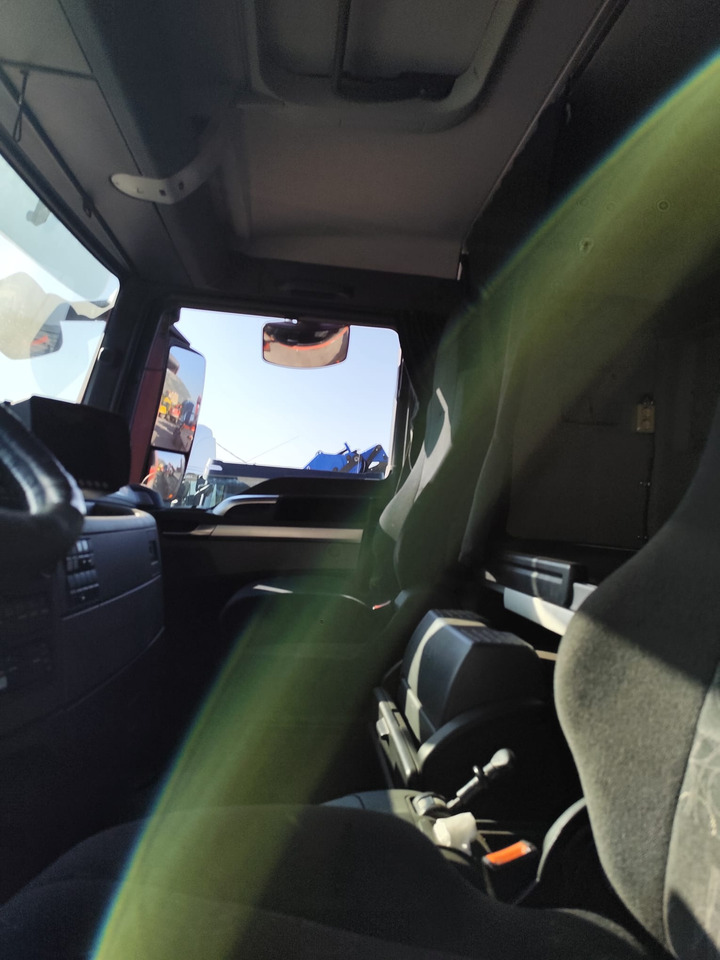 Lizing MAN TGS 35.480 MAN TGS 35.480: slika 10 Lizing MAN TGS 35.480 MAN TGS 35.480: slika 10