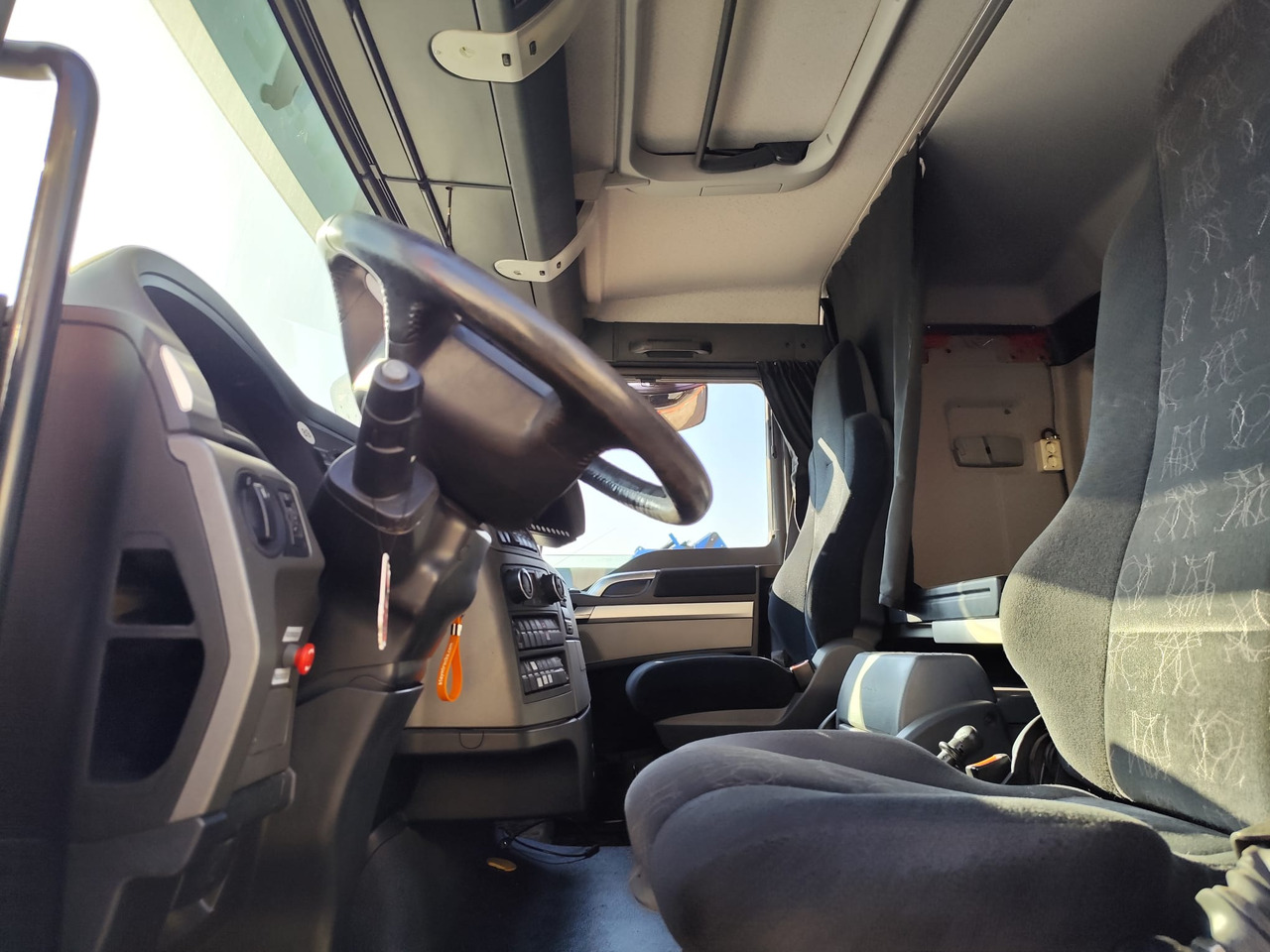 Lizing MAN TGS 35.480 MAN TGS 35.480: slika 14 Lizing MAN TGS 35.480 MAN TGS 35.480: slika 14