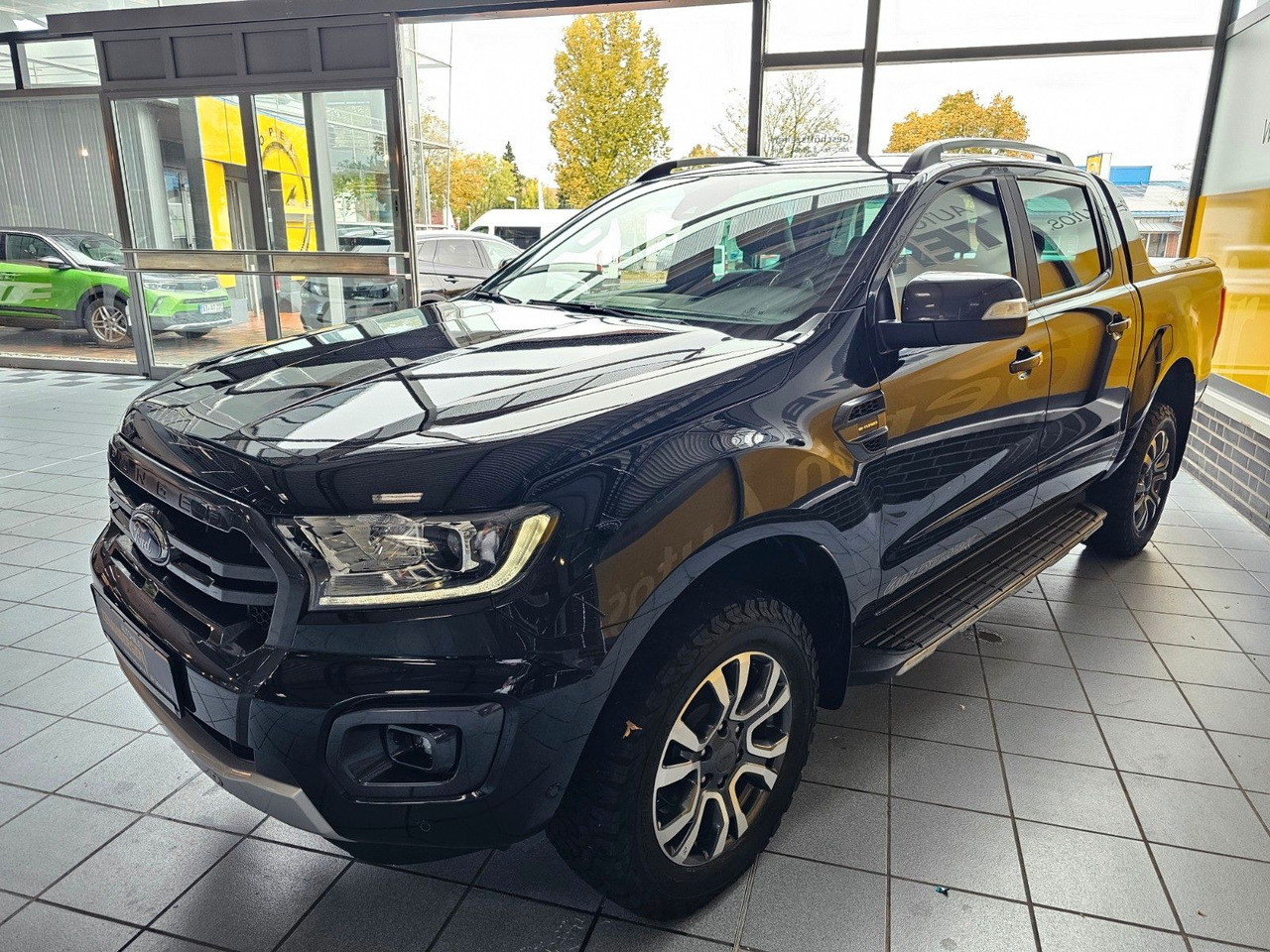 Ford Ranger Wildtrak DoKa 4x4 Standhzg. ACC LED AHK - SUV: slika 4 Ford Ranger Wildtrak DoKa 4x4 Standhzg. ACC LED AHK - SUV: slika 4