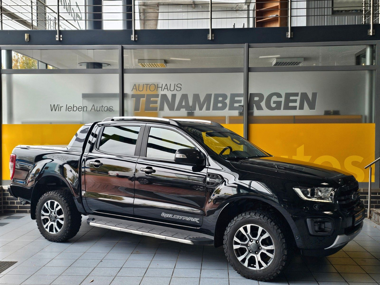 Ford Ranger Wildtrak DoKa 4x4 Standhzg. ACC LED AHK - SUV: slika 1 Ford Ranger Wildtrak DoKa 4x4 Standhzg. ACC LED AHK - SUV: slika 1