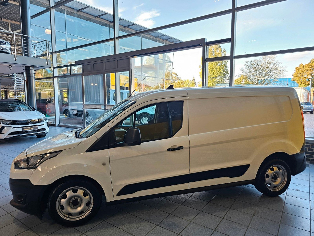 Ford Transit Connect Kasten lang - Automobil: slika 4 Ford Transit Connect Kasten lang - Automobil: slika 4