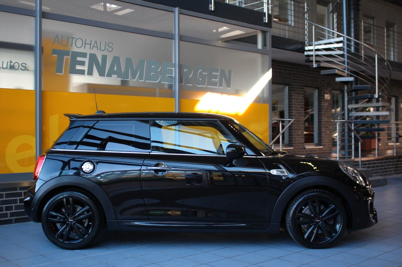 MINI Cooper S 3 trg. Pepper JCW LED H&K - Limuzina: slika 3 MINI Cooper S 3 trg. Pepper JCW LED H&K - Limuzina: slika 3