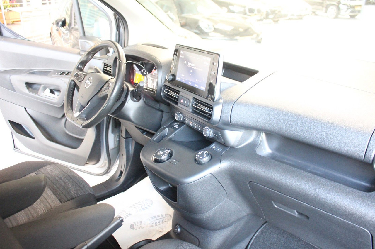 Putnički kombi Opel Combo Life E Elegance 180°Kamera Allwetter DAB: slika 16