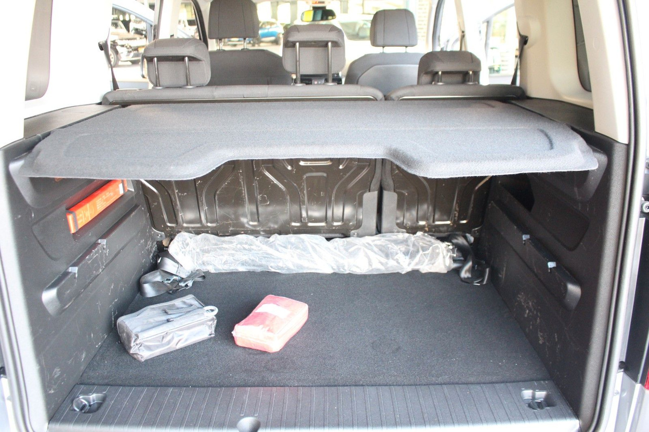 Putnički kombi Opel Combo Life E Elegance 180°Kamera Allwetter DAB: slika 17