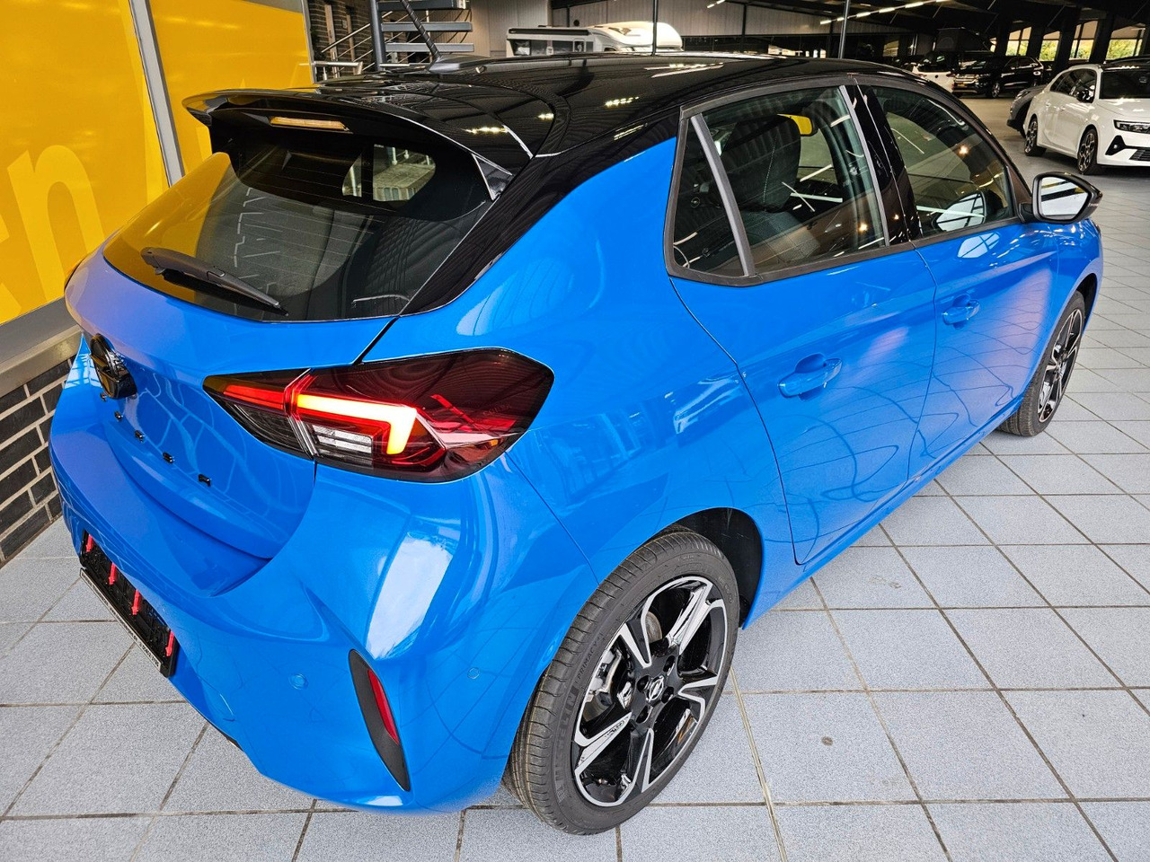 Opel Corsa F 1.2 GS AT-8 Lenkradheizg. Kamera LED ACC - Limuzina: slika 4 Opel Corsa F 1.2 GS AT-8 Lenkradheizg. Kamera LED ACC - Limuzina: slika 4