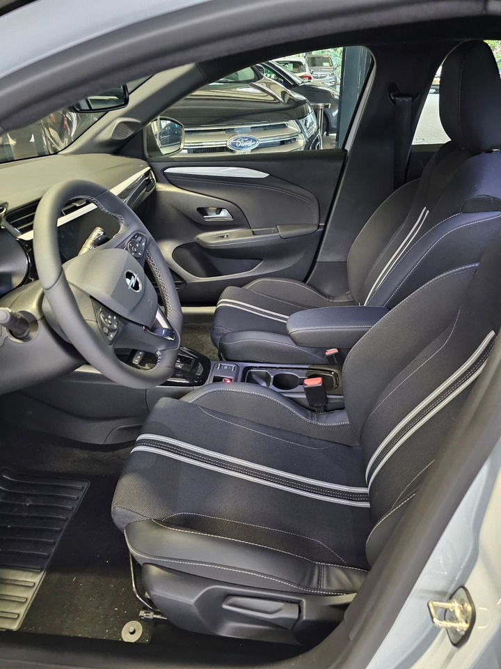 Opel Corsa F 1.2 GS AT-8 Lenkradheizg. Kamera LED ACC - Limuzina: slika 5 Opel Corsa F 1.2 GS AT-8 Lenkradheizg. Kamera LED ACC - Limuzina: slika 5