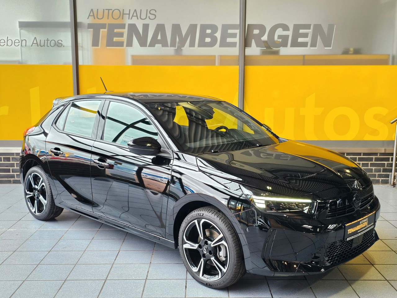 Opel Corsa F 1.2 GS AT-8 Lenkradheizg. Kamera LED ACC - Limuzina: slika 1 Opel Corsa F 1.2 GS AT-8 Lenkradheizg. Kamera LED ACC - Limuzina: slika 1