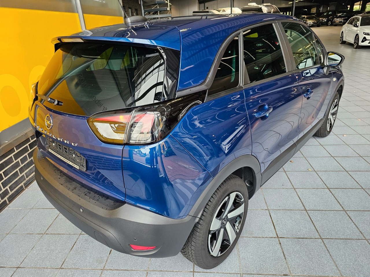 Opel Crossland Navi SHZ LHzg PDC Kamera - Putnički kombi: slika 3 Opel Crossland Navi SHZ LHzg PDC Kamera - Putnički kombi: slika 3