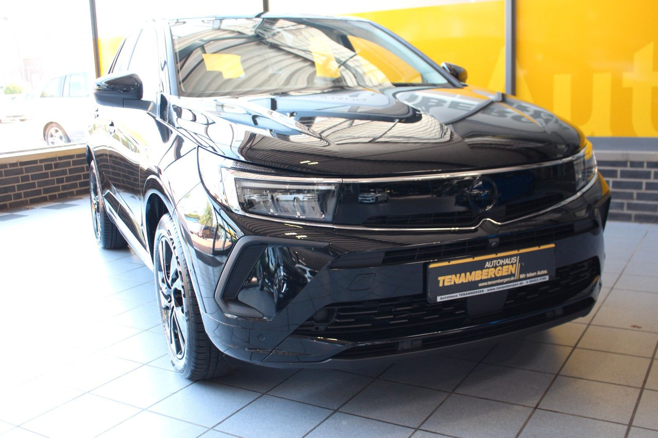 Opel Grandland 1.2 Turbo GS Line LED Kamera Sitzheiz. - SUV: slika 2 Opel Grandland 1.2 Turbo GS Line LED Kamera Sitzheiz. - SUV: slika 2