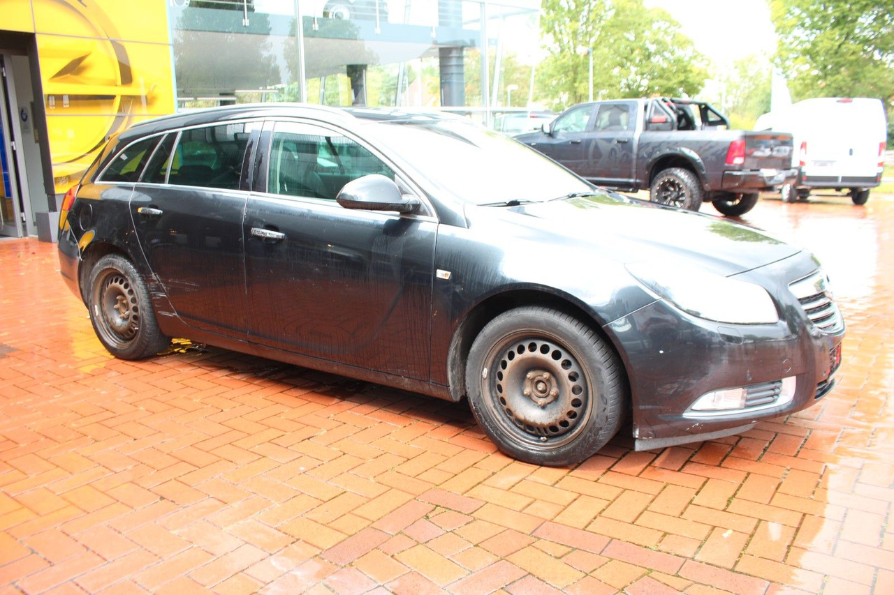 Opel Insignia A Sports Tourer Innovation - Karavan: slika 1 Opel Insignia A Sports Tourer Innovation - Karavan: slika 1
