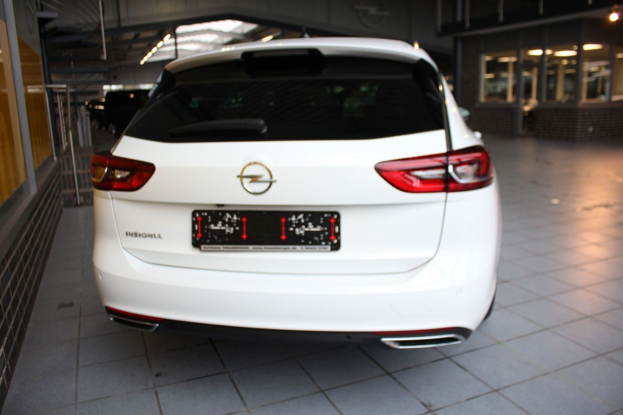 Opel Insignia  Elegance DAB Navi Head Up LED Kamera - Karavan: slika 4 Opel Insignia  Elegance DAB Navi Head Up LED Kamera - Karavan: slika 4