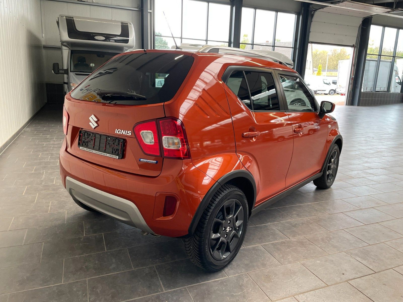 Suzuki Ignis 1.2 Comfort /Hybrid/Automatik/DAB/Navi - Automobil: slika 3 Suzuki Ignis 1.2 Comfort /Hybrid/Automatik/DAB/Navi - Automobil: slika 3