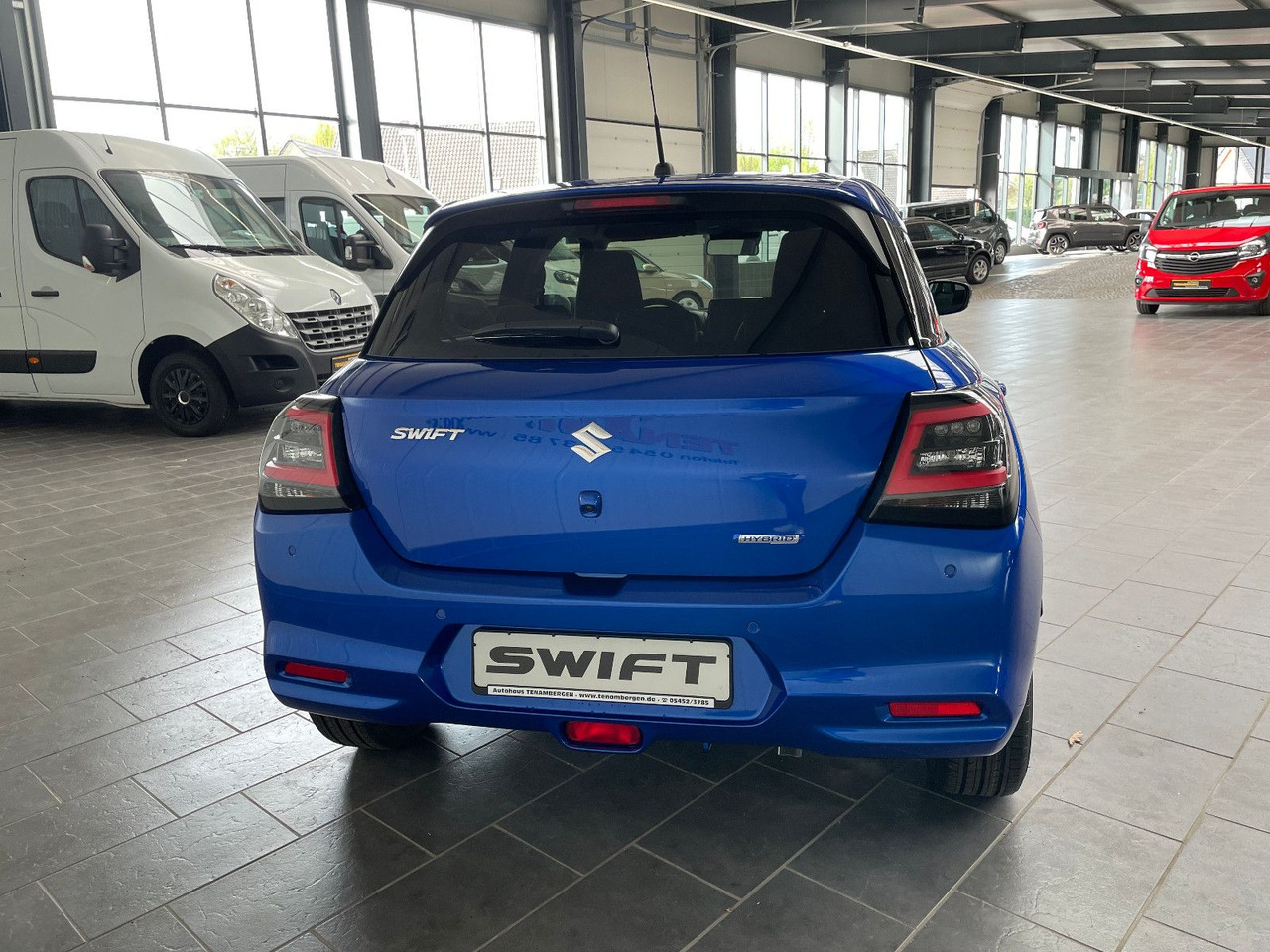 Suzuki Swift 1.2 DUALJET HYBRID Comfort+ - Automobil: slika 4 Suzuki Swift 1.2 DUALJET HYBRID Comfort+ - Automobil: slika 4