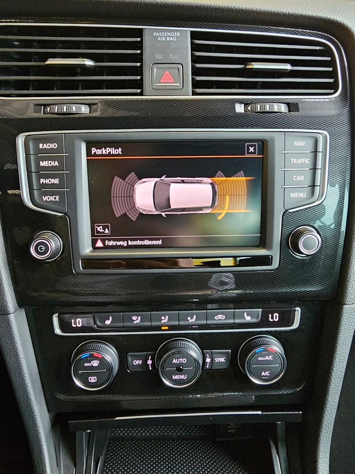 Limuzina Volkswagen Golf VII Lim. GTI BMT SHZ BiXenon: slika 14