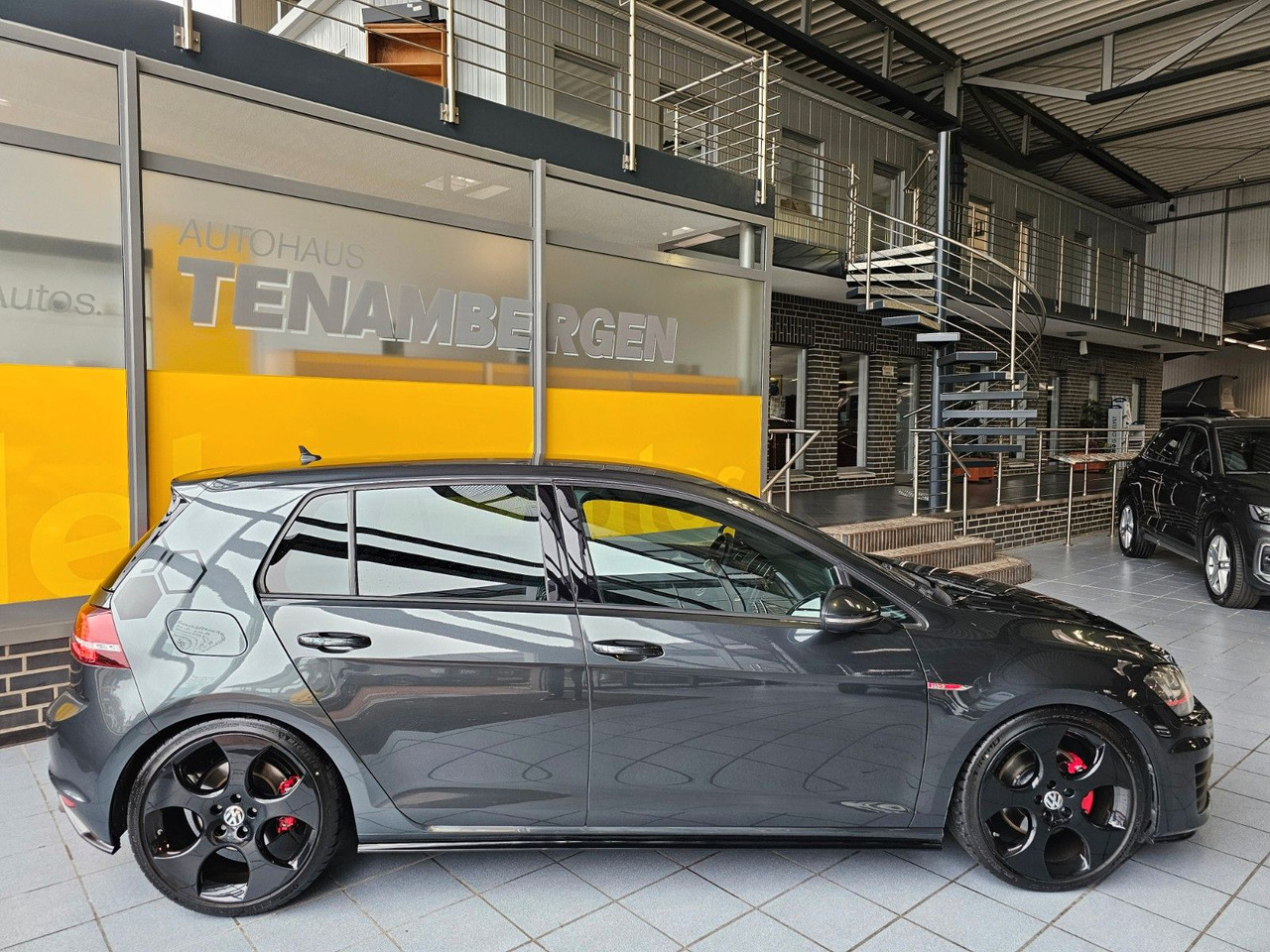 Volkswagen Golf VII Lim. GTI BMT SHZ BiXenon - Limuzina: slika 2 Volkswagen Golf VII Lim. GTI BMT SHZ BiXenon - Limuzina: slika 2