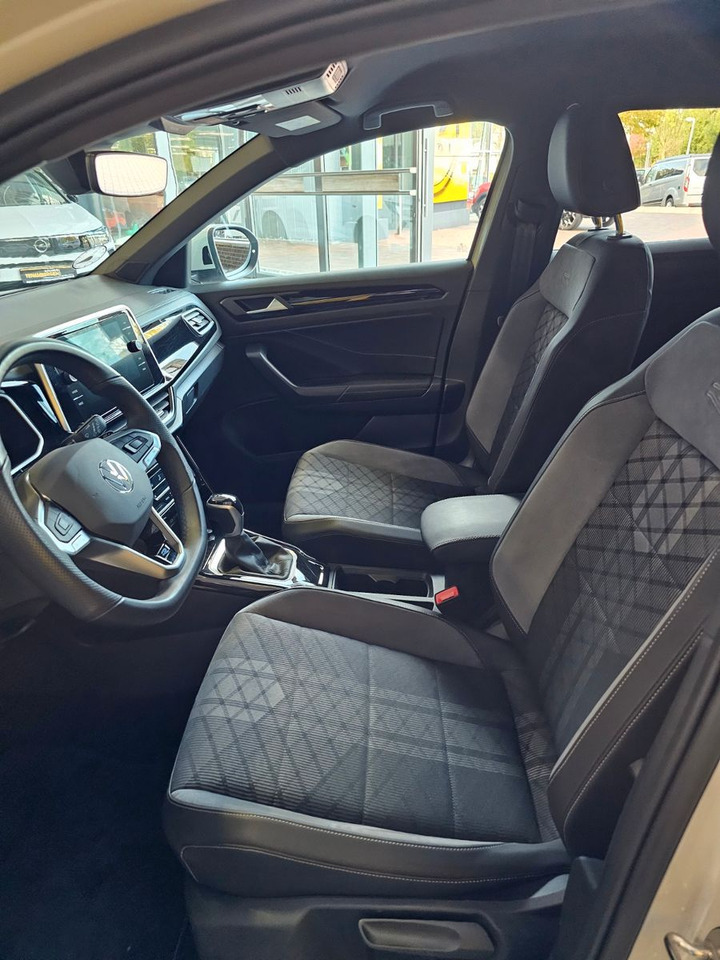 Volkswagen T-Roc R-Line eHeckklappe SHZ LED - SUV: slika 5 Volkswagen T-Roc R-Line eHeckklappe SHZ LED - SUV: slika 5