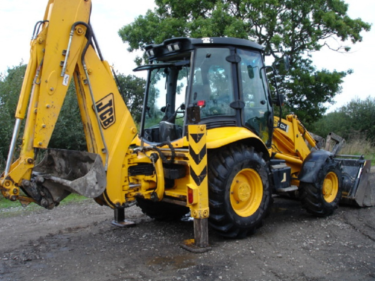 JCB 3CX CONTRACTOR - Bager utovarivač: slika 2 JCB 3CX CONTRACTOR - Bager utovarivač: slika 2