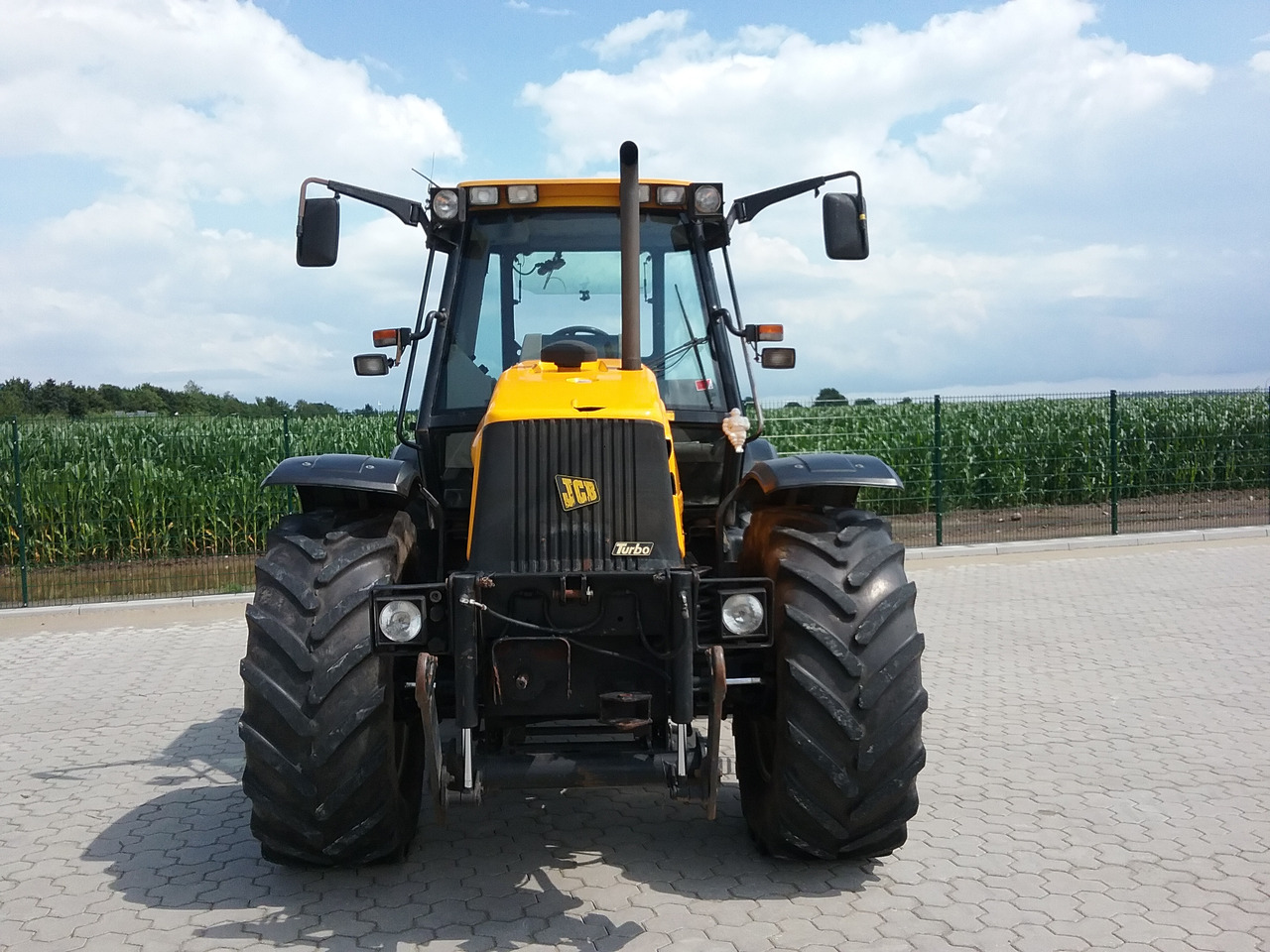 JCB Fastrac 2115 - Traktor: slika 2 JCB Fastrac 2115 - Traktor: slika 2